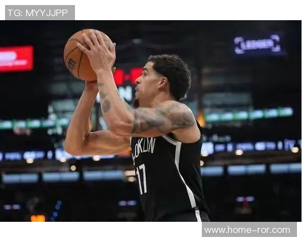 小迈克尔波特半场表现出色8中4得10分三分球两投全中助球队争胜